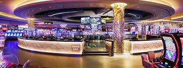 Antarmuka permainan PG Soft di tebasslot menampilkan pilihan slot populer dan meja live dealer